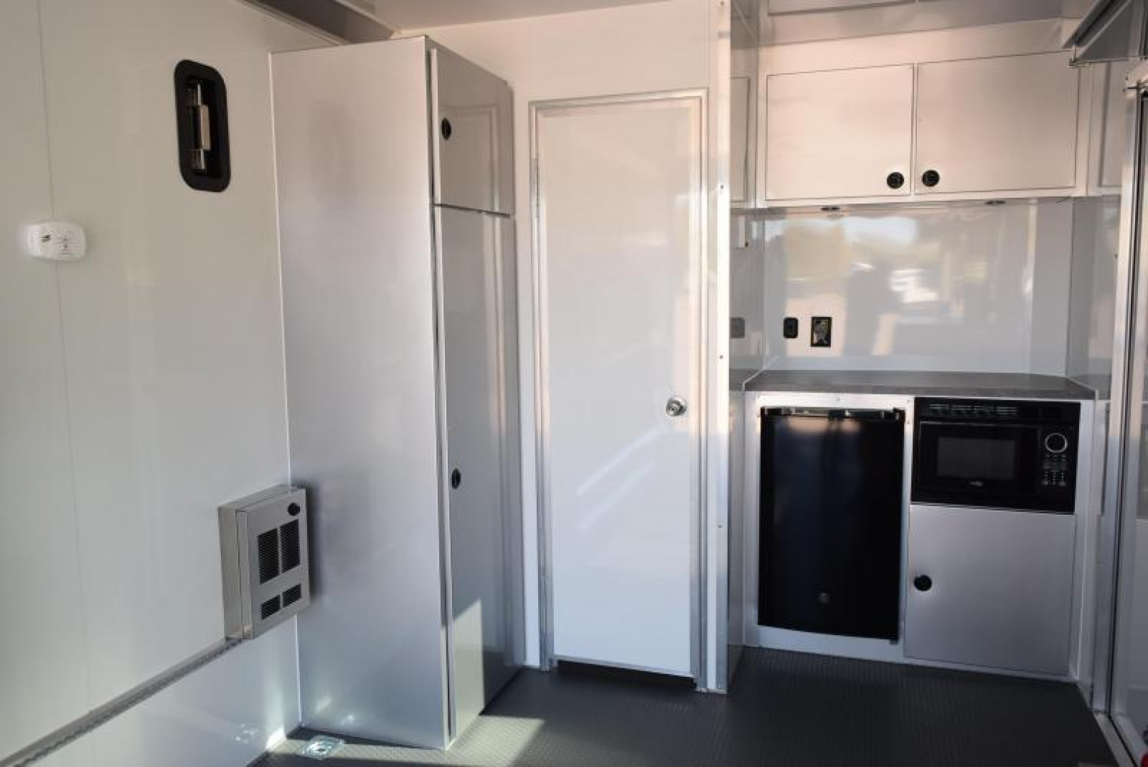 New ATC 20' QUEST MOBILE OFFICE TRAILER w/ BATHROOM PACKAGE