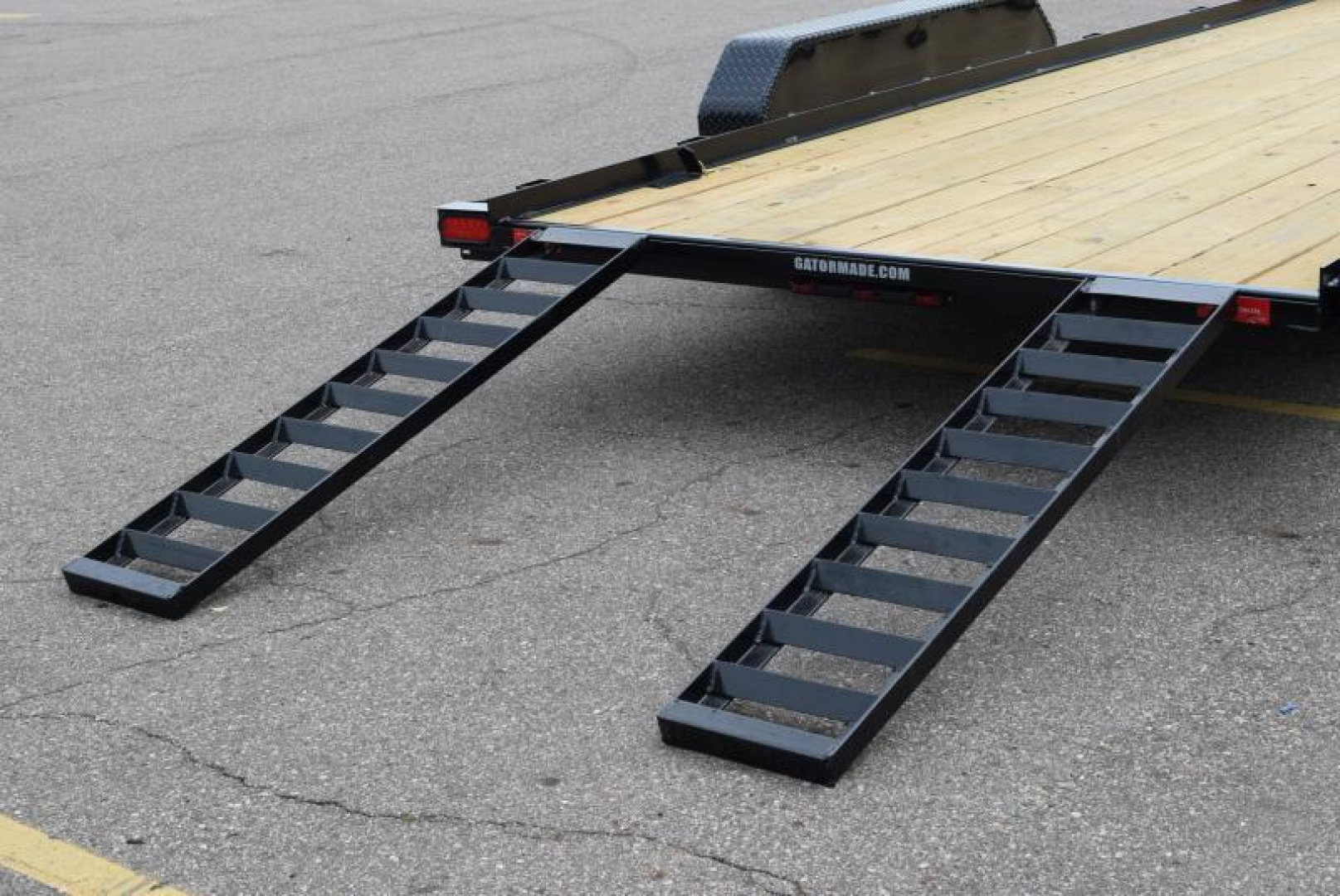 New GATORMADE 18' LOWBOY OPEN CAR HAULER