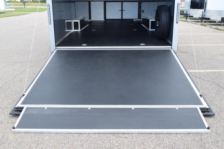 New BRAVO 8.5x28' STP ENCLOSED RACE TRAILER w/ ROCKFORD FOSGATE STEREO SYSTEM