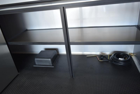 New BRAVO 8.5x28' STP ENCLOSED RACE TRAILER w/ ROCKFORD FOSGATE STEREO SYSTEM