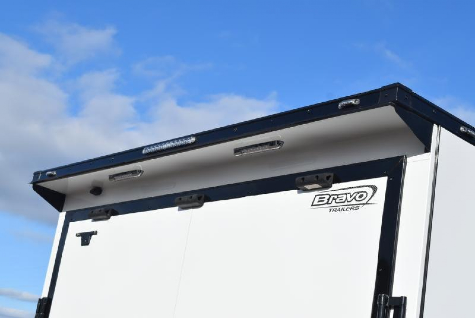 New BRAVO 8.5x24 SCOUT *MIDNIGHT EDITION* ENCLOSED CAR HAULER