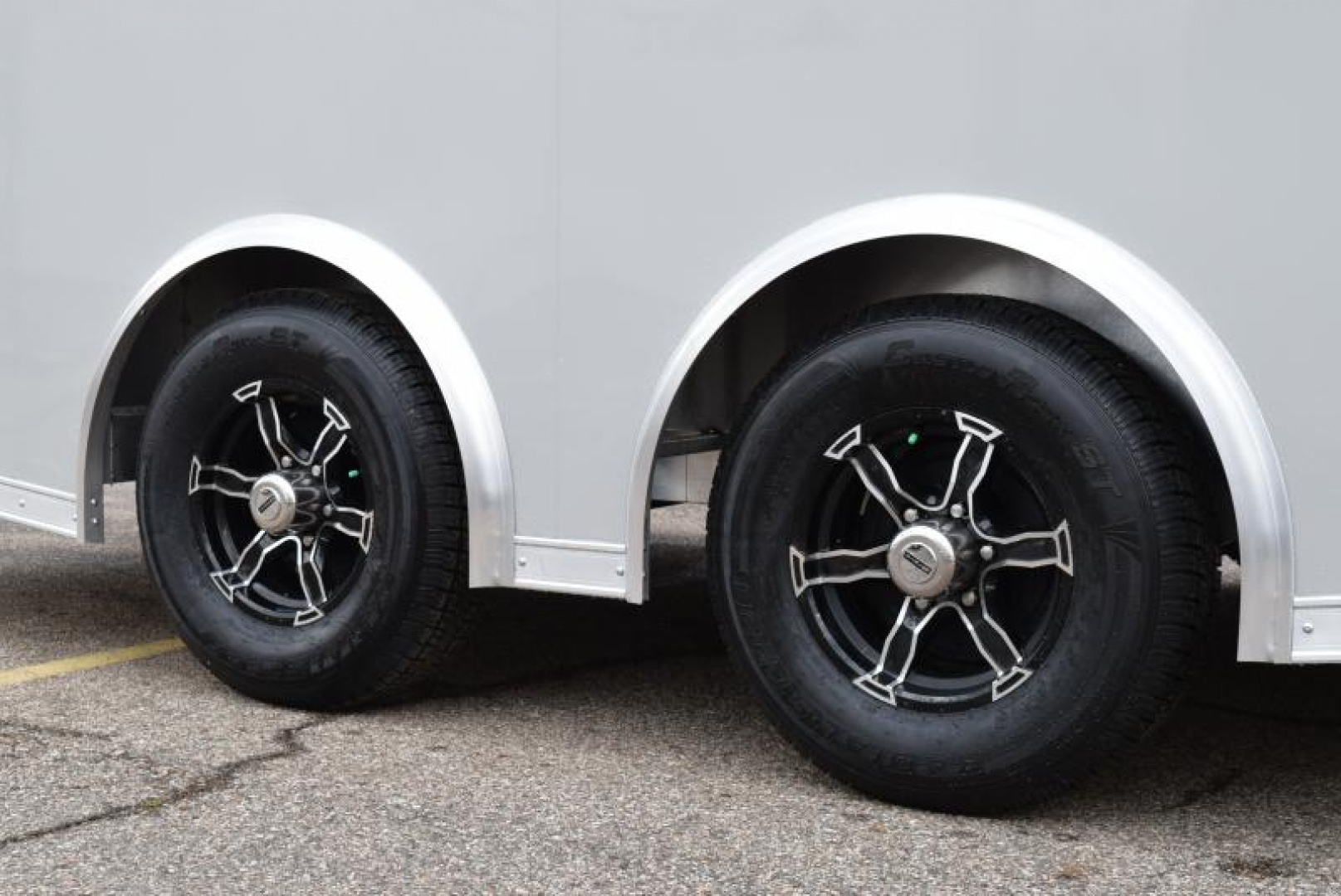 New BRAVO SILVER STAR 8.5x20' ALUMINUM ENCLOSED CAR HAULER w/ 5200lb AXLES