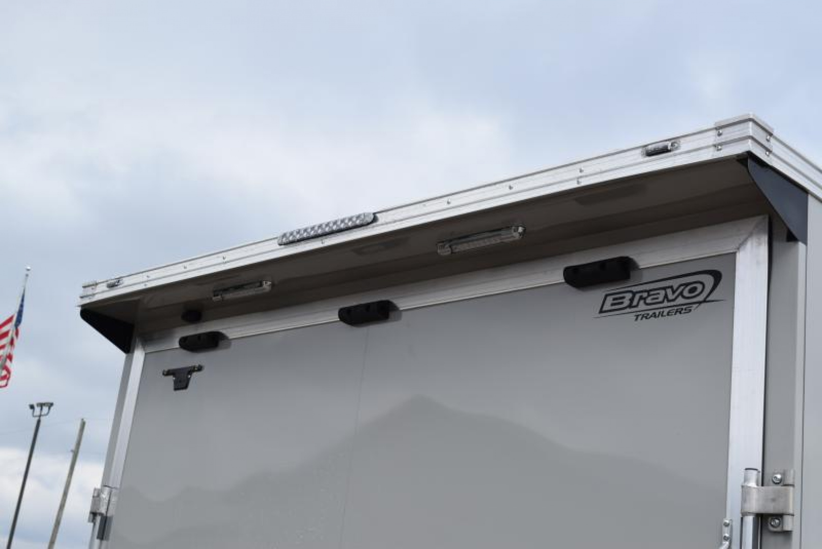 New BRAVO SILVER STAR 8.5x20' ALUMINUM ENCLOSED CAR HAULER w/ 5200lb AXLES