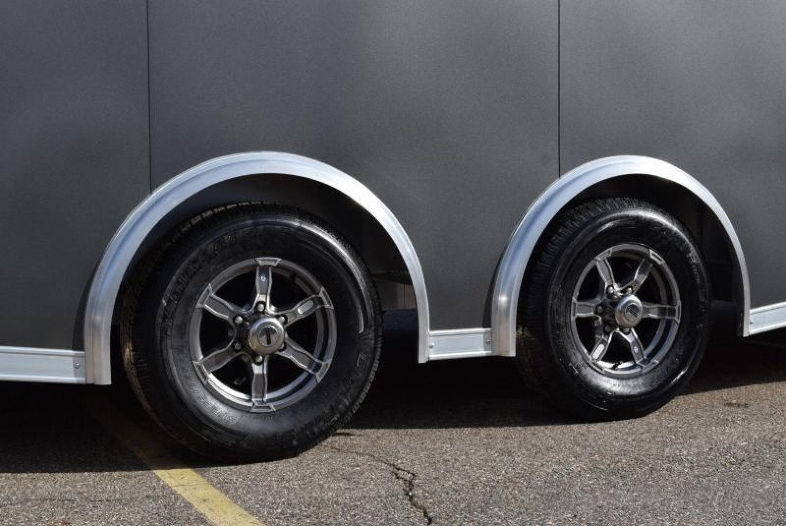 New BRAVO SILVER STAR 8.5x22' ALUMINUM ENCLOSED CAR HAULER w/ 5200lb AXLES