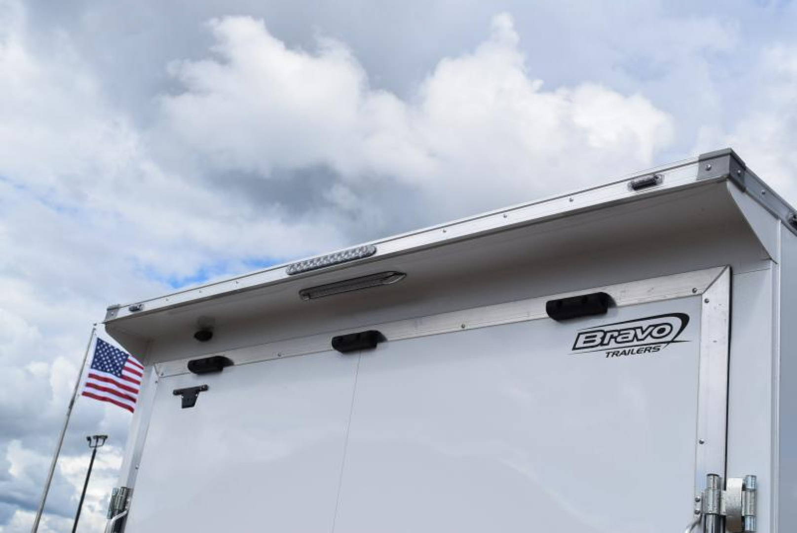 New BRAVO 8.5x24 SCOUT PERFORMANCE ENCLOSED RACE TRAILER