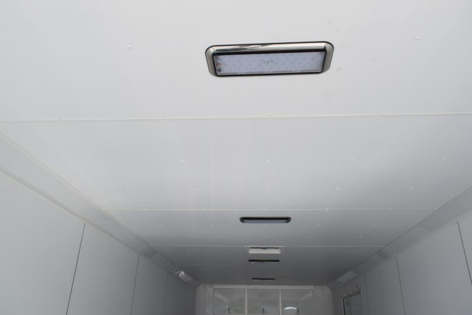 New BRAVO 8.5x24 SCOUT PERFORMANCE ENCLOSED RACE TRAILER