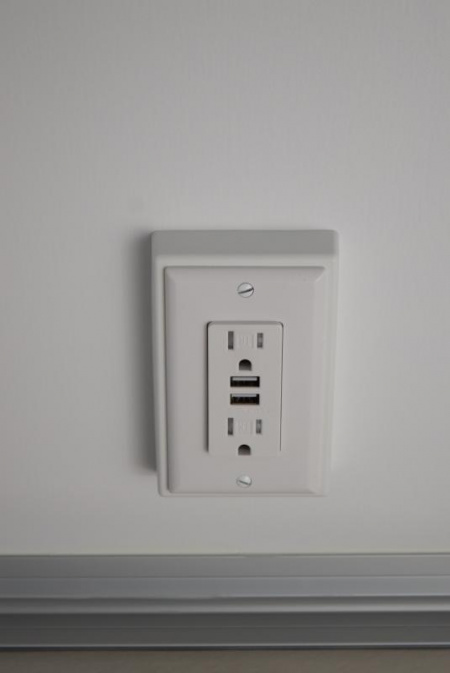 New BRAVO 8.5x24 SCOUT PERFORMANCE ENCLOSED RACE TRAILER