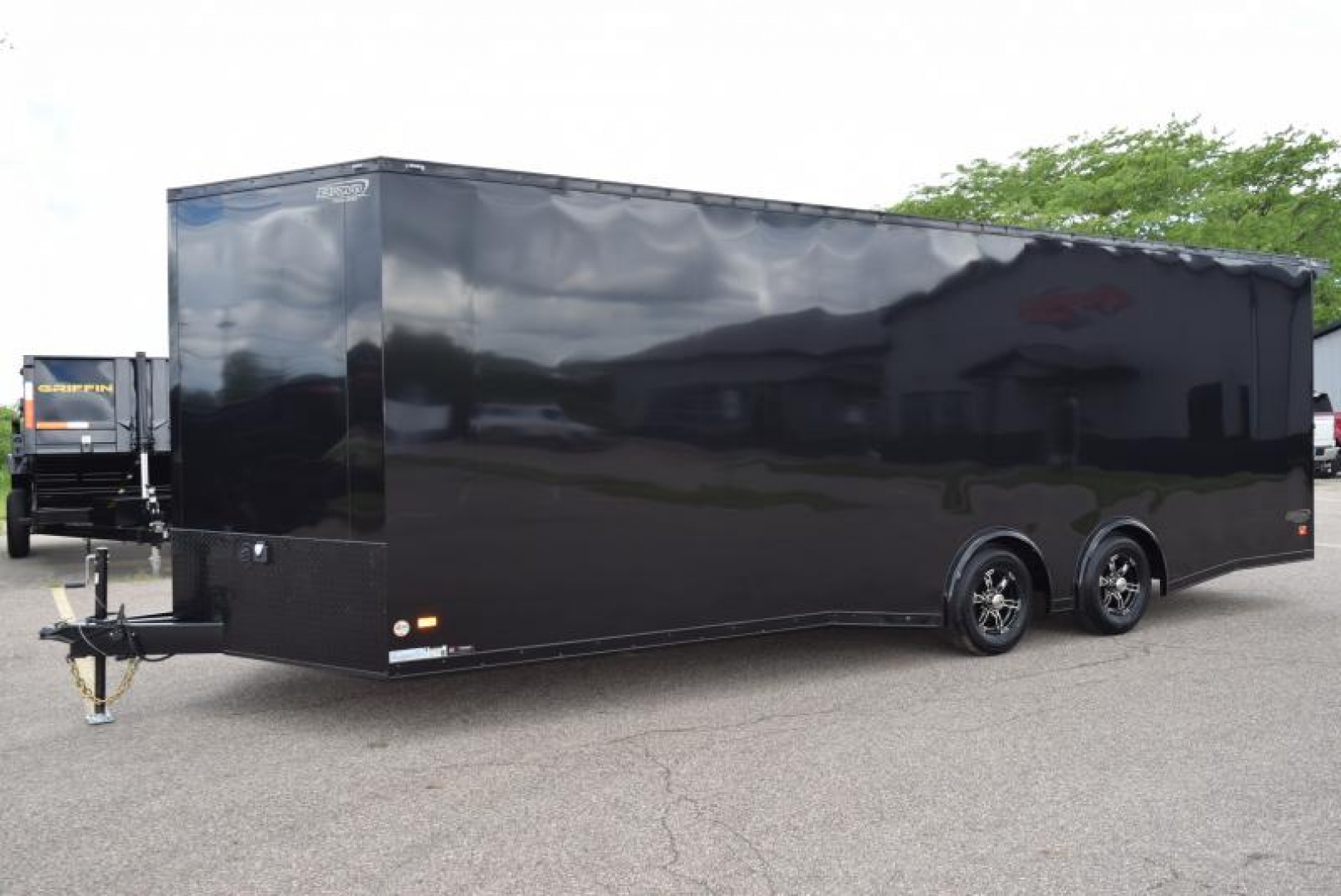 New BRAVO 8.5x24 SCOUT PERFORMANCE ENCLOSED RACE TRAILER *MIDNIGHT EDITION*