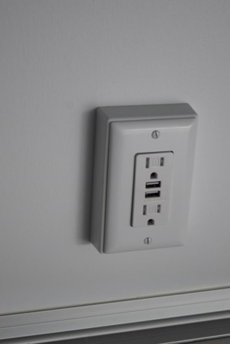 New BRAVO 8.5x24 SCOUT PERFORMANCE ENCLOSED RACE TRAILER *MIDNIGHT EDITION*