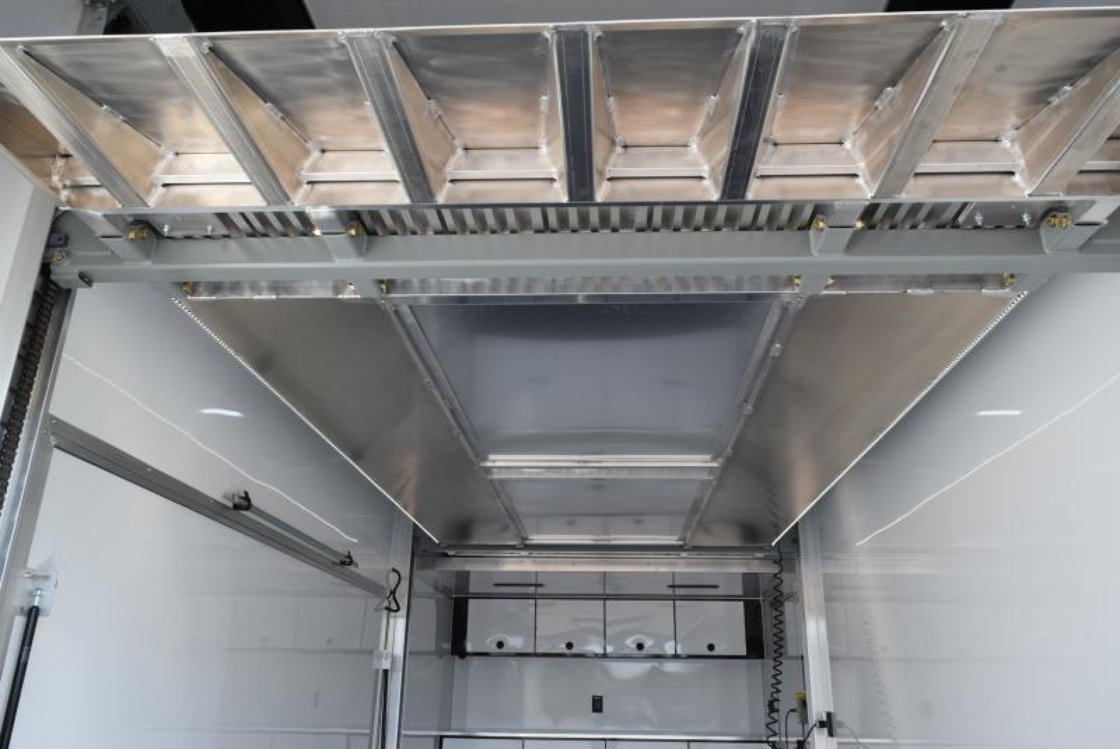 New ATC 8.5x24' ROM 800 STACKER RACE HAULER