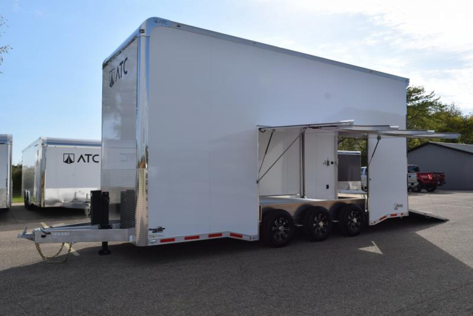New ATC 8.5x24' ROM 800 STACKER RACE HAULER