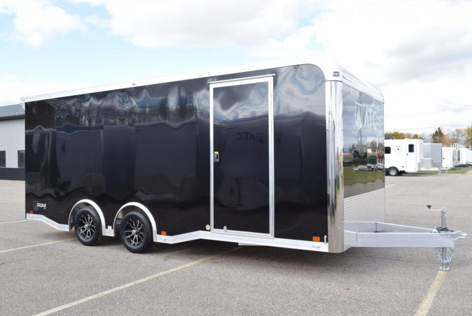 New ATC 8.5x20' ROM 400 CAR HAULER w/ PREMIUM ESCAPE DOOR