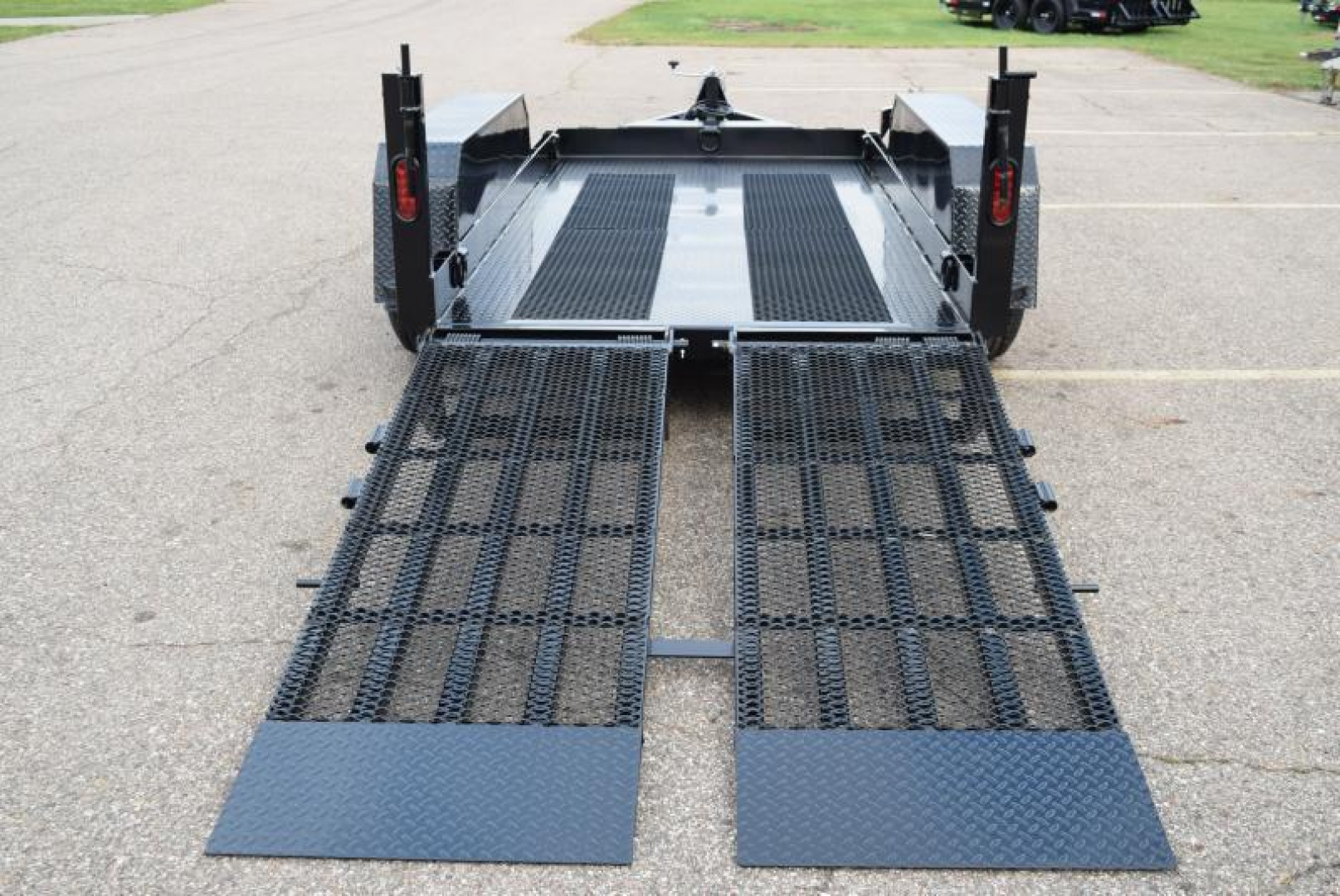 New BND 5x10 SCISSOR LIFT TRAILER w/ 5200LB AXLES