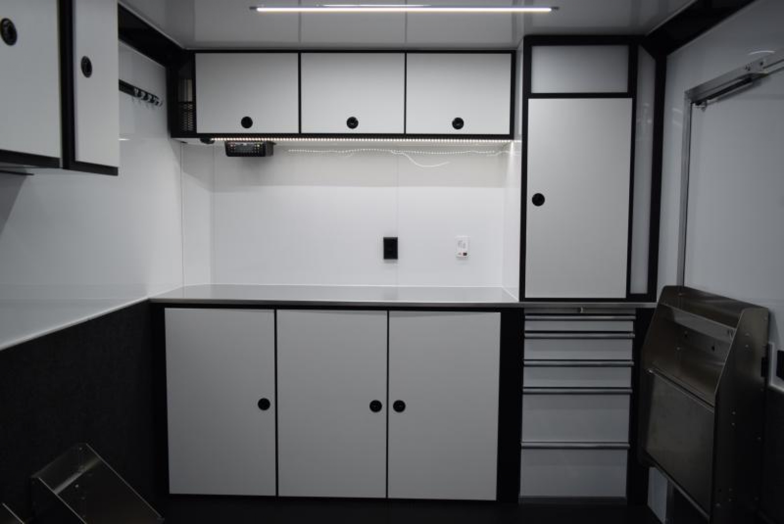 New ATC 8.5x20 ROM 550 RACE TRAILER