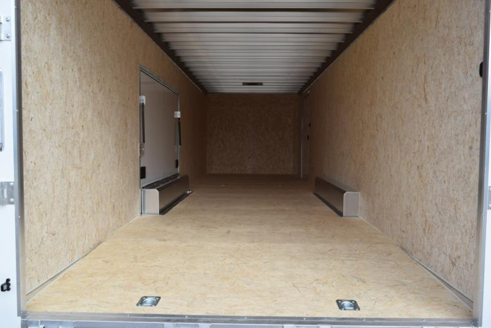 New ATC 8.5x28' ROM 400 CAR HAULER w/ PREMIUM ESCAPE DOOR