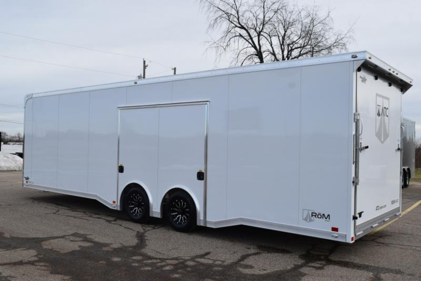 New ATC 8.5x28' ROM 400 CAR HAULER w/ PREMIUM ESCAPE DOOR