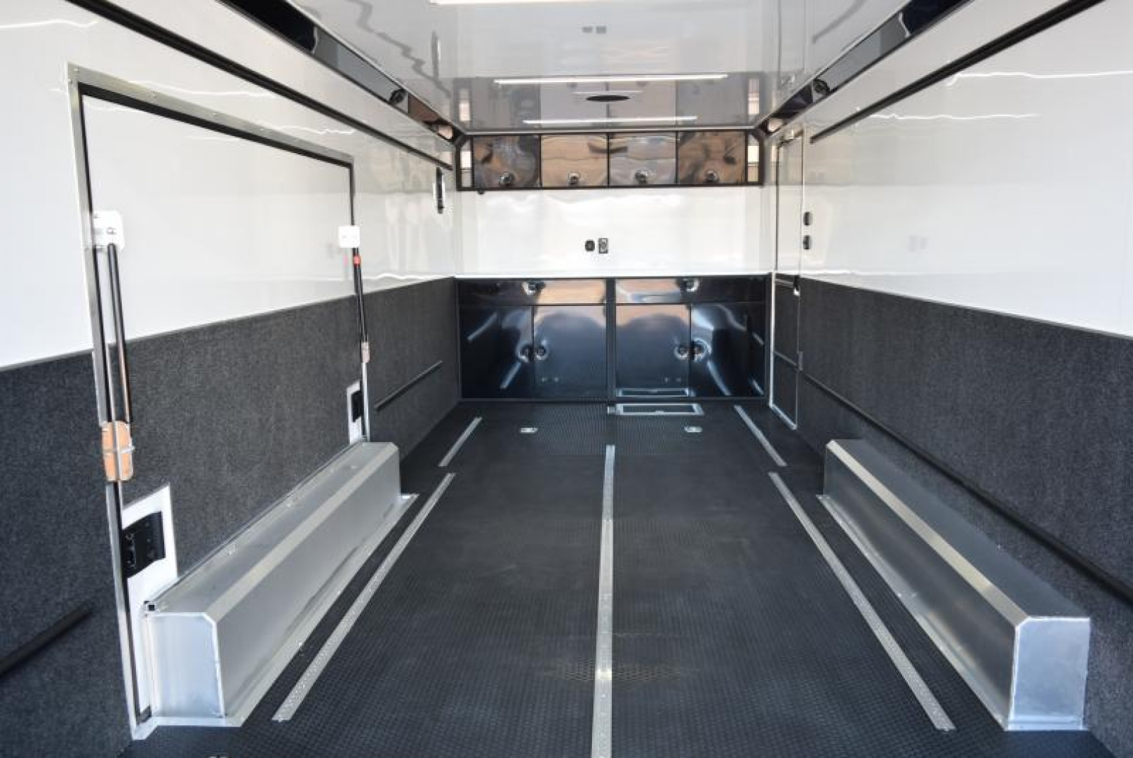 New ATC 8.5x24 ROM 550 PREMIER RACE TRAILER