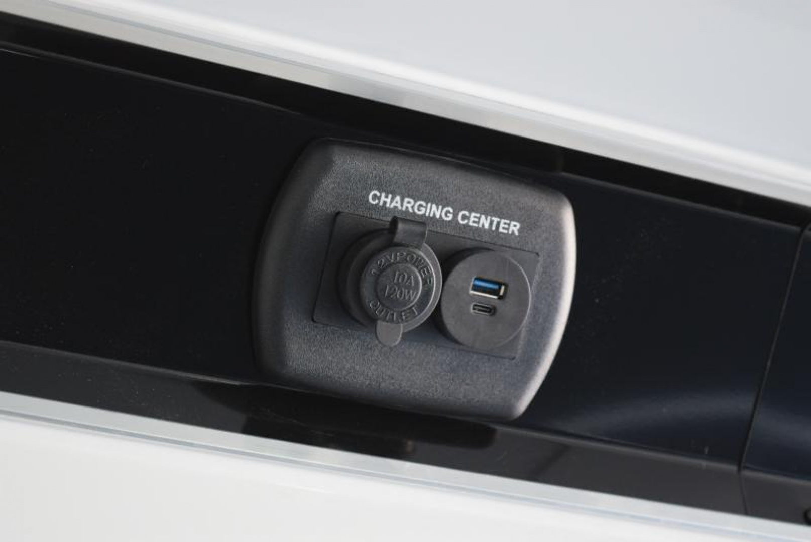 New ATC 8.5x24 ROM 550 PREMIER RACE TRAILER