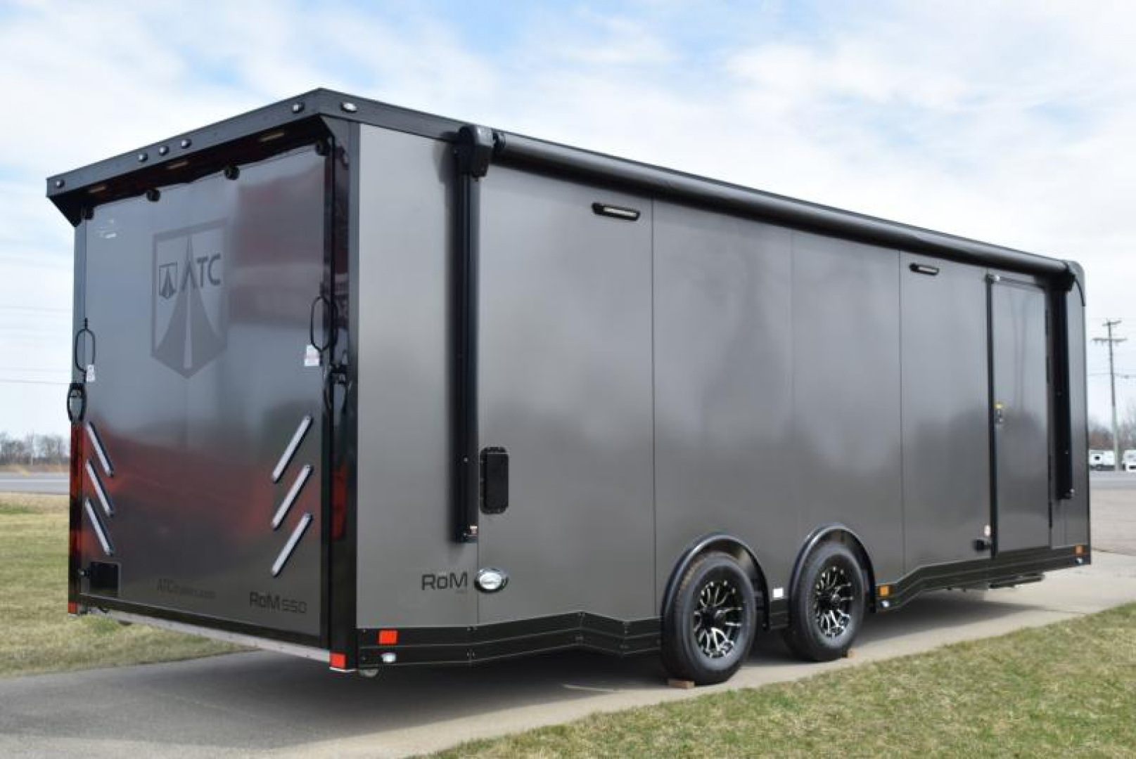 New ATC 8.5x24 ROM 550 PREMIER RACE TRAILER