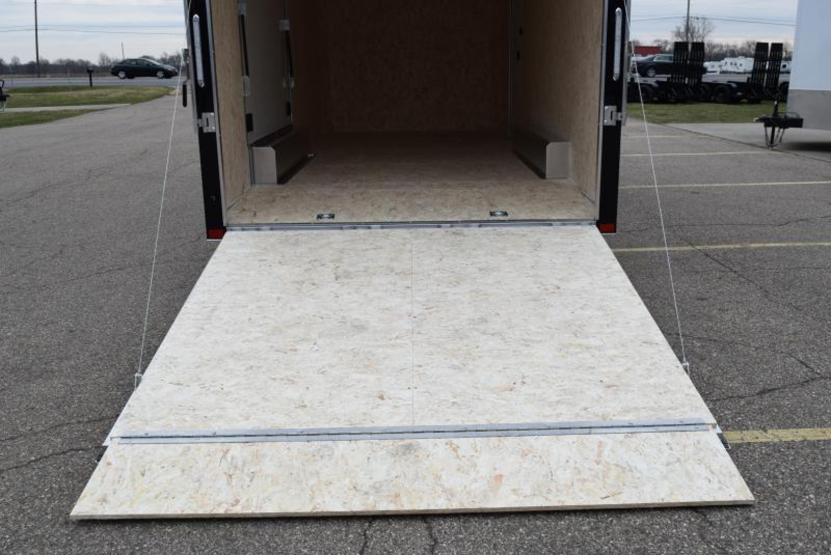 New ATC 8.5x20' ROM 400 CAR HAULER w/ PREMIUM ESCAPE DOOR