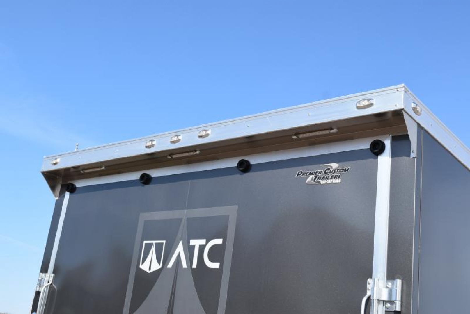New ATC 8.5x24' ROM 400 CAR HAULER w/ PREMIUM ESCAPE DOOR