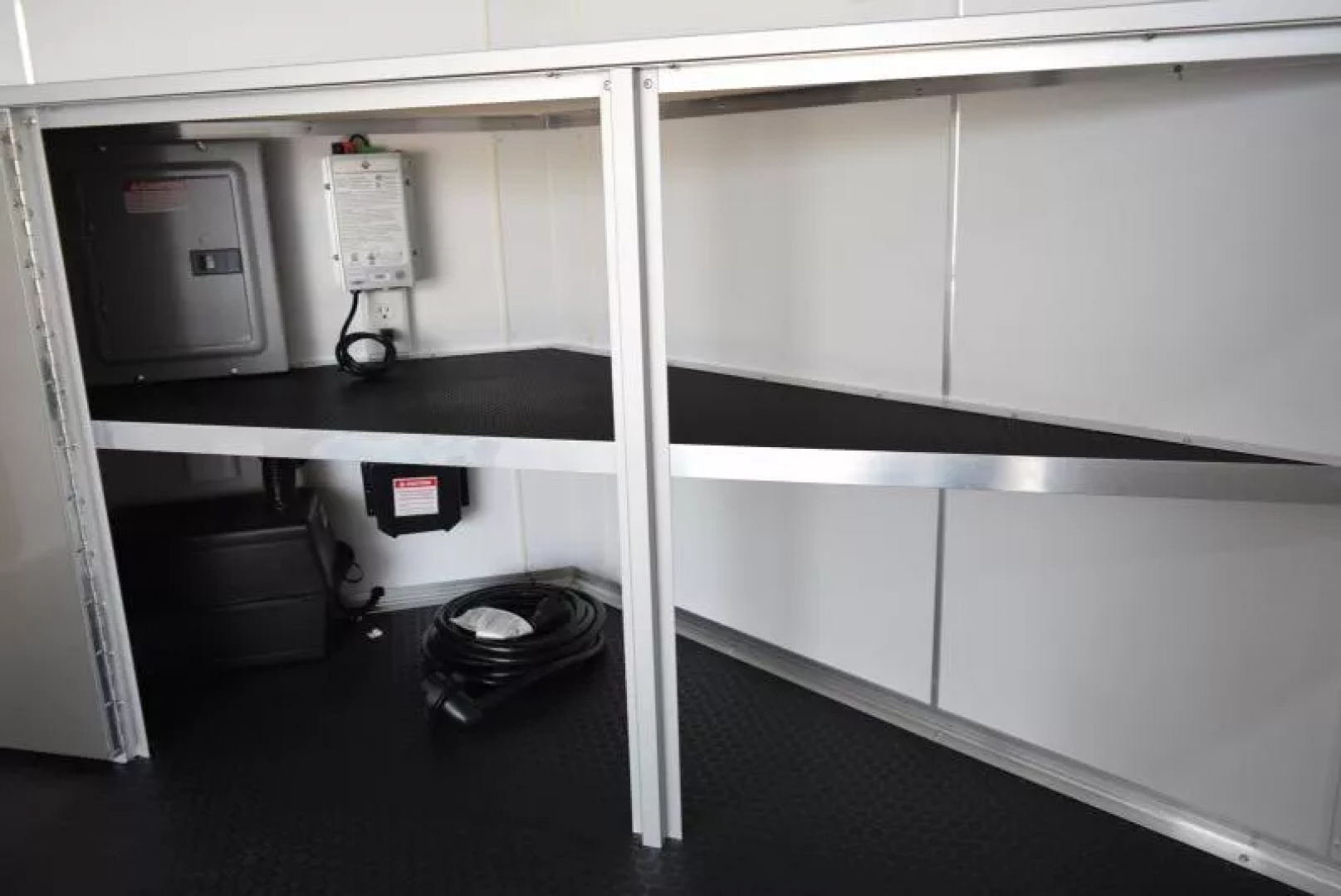 New BRAVO 8.5x20 SCOUT PERFORMANCE ENCLOSED RACE TRAILER *MIDNIGHT EDITION*