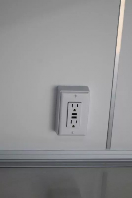 New BRAVO 8.5x20 SCOUT PERFORMANCE ENCLOSED RACE TRAILER *MIDNIGHT EDITION*