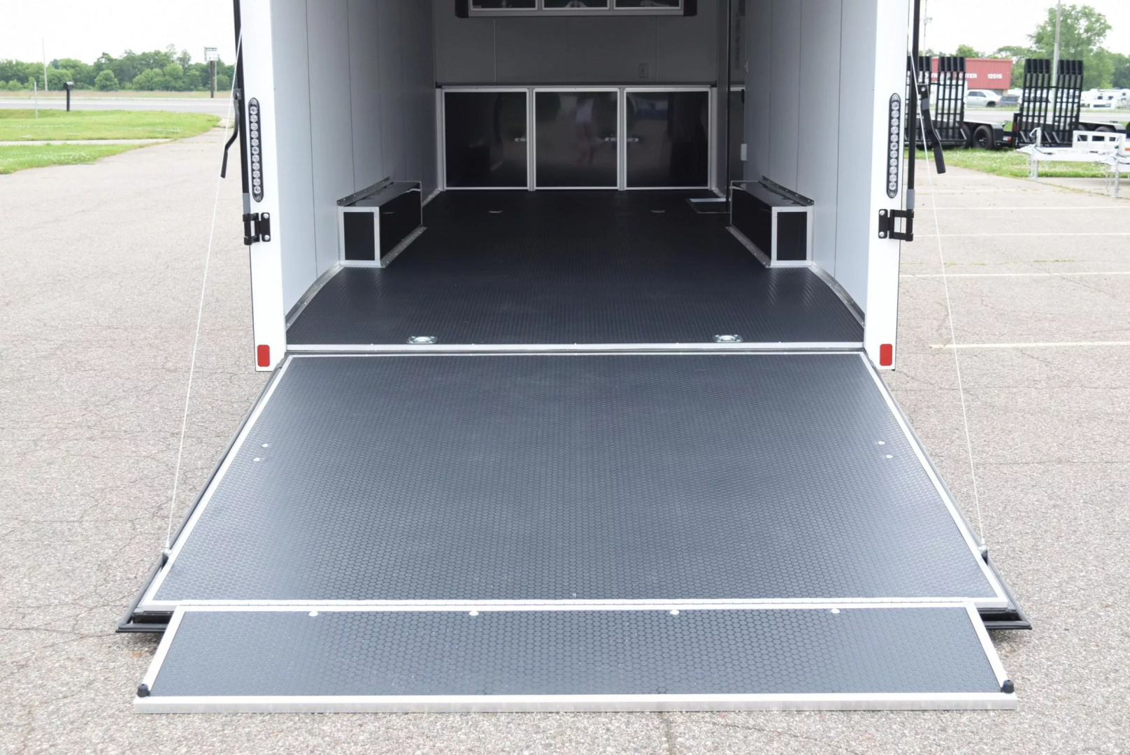 New BRAVO 8.5x24 SCOUT PERFORMANCE ENCLOSED RACE TRAILER *MIDNIGHT EDITION*