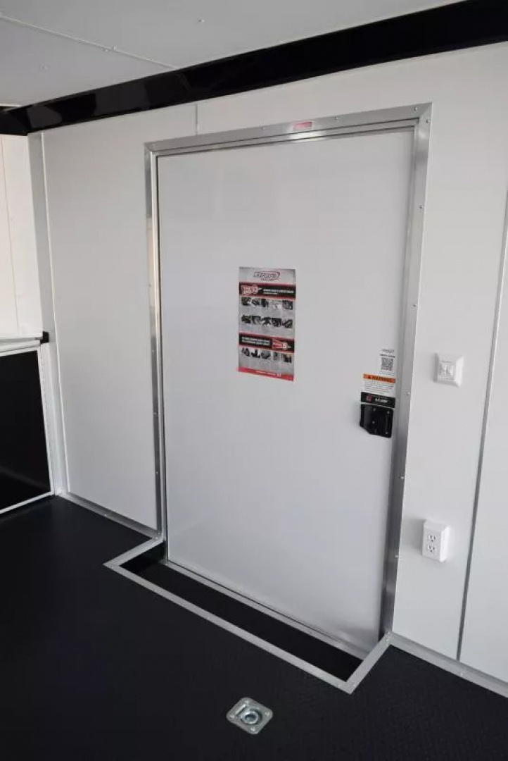 New BRAVO 8.5x24 SCOUT PERFORMANCE ENCLOSED RACE TRAILER