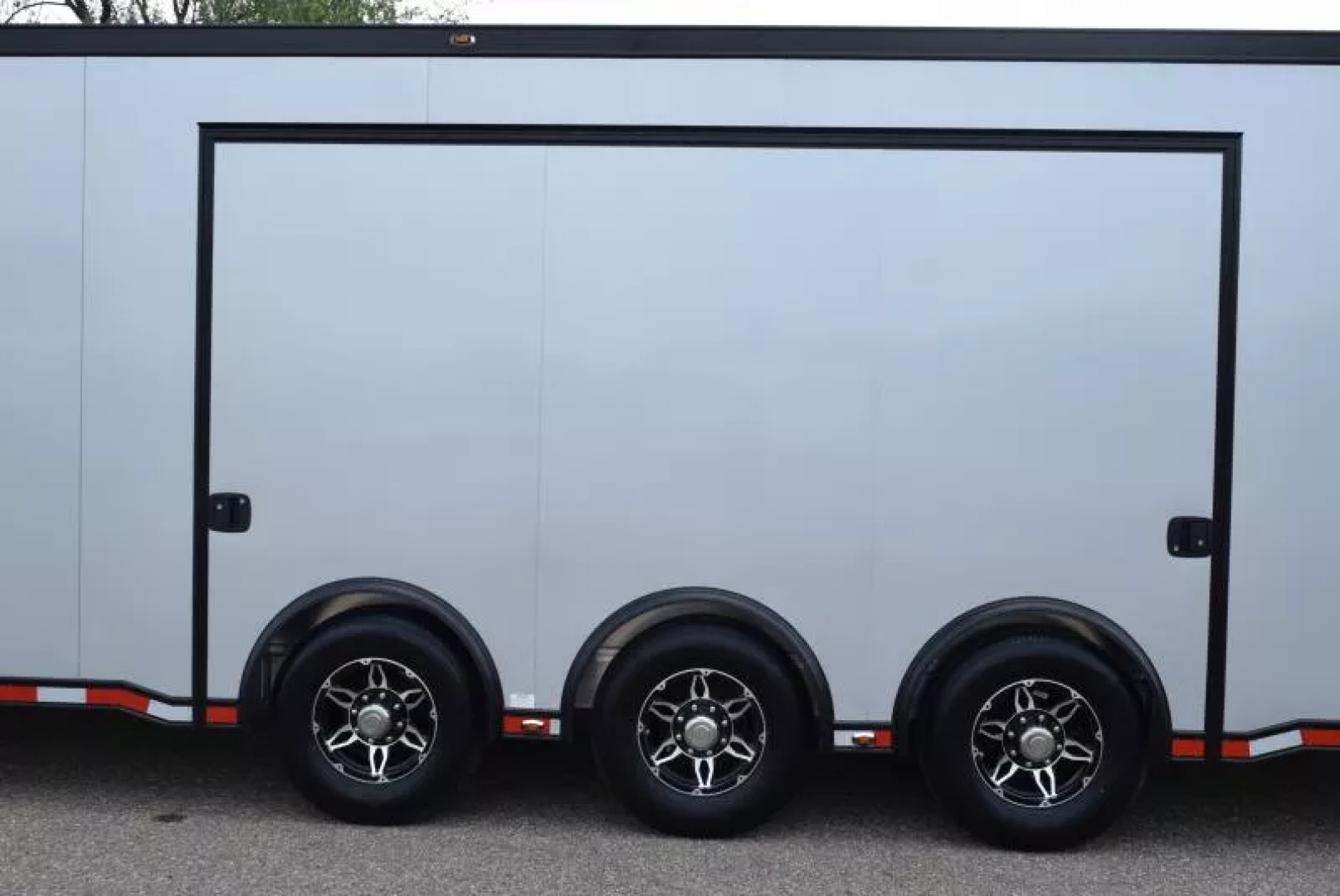 New INTECH 8.5x32 LITE SERIES ALL ALUMINUM RACE HAULER