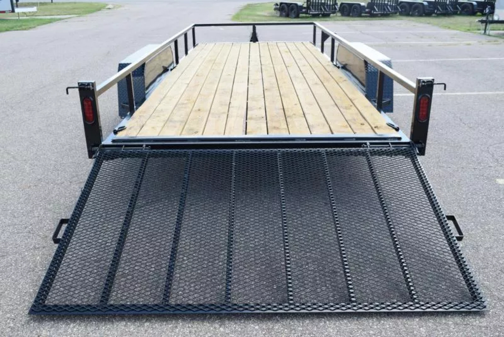 New BND 7x18' LANDSCAPE UTILITY TRAILER