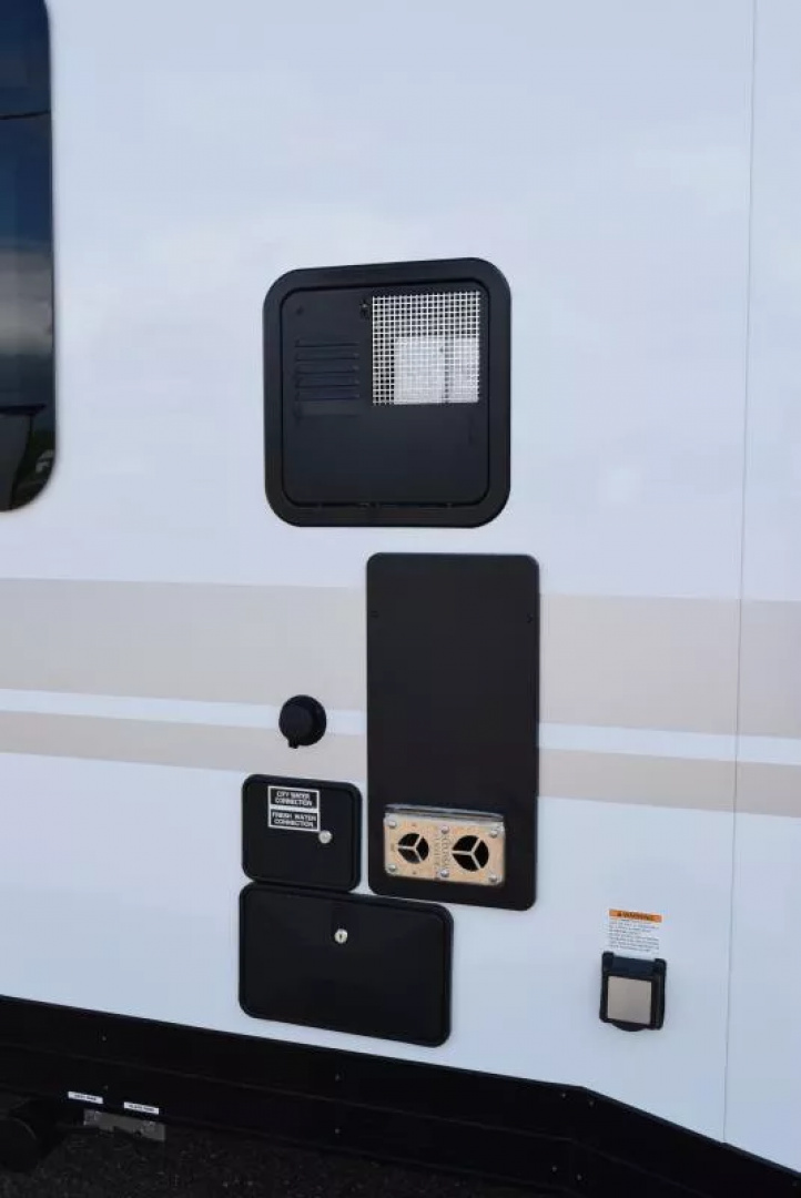 Used PRE-OWNED 2026 ATC PLA 550 2412 ALL ALUMINUM TOY HAULER - NEVER USED!!