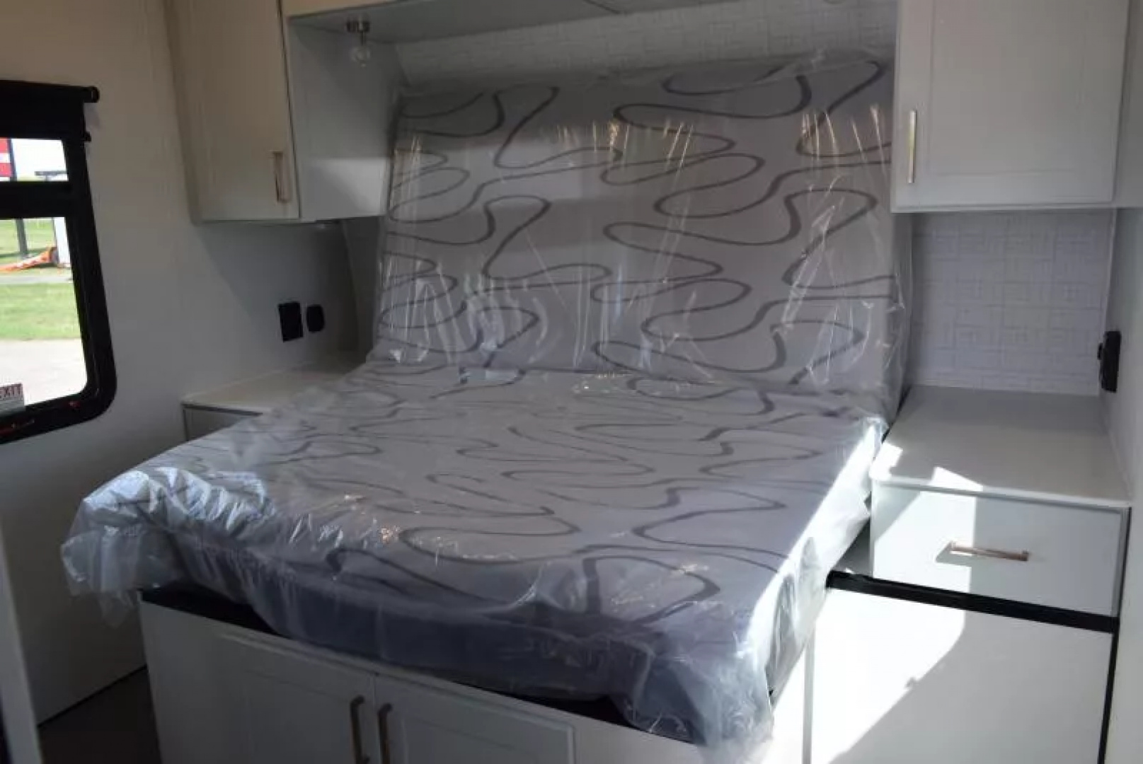 Used PRE-OWNED 2026 ATC PLA 550 2412 ALL ALUMINUM TOY HAULER - NEVER USED!!