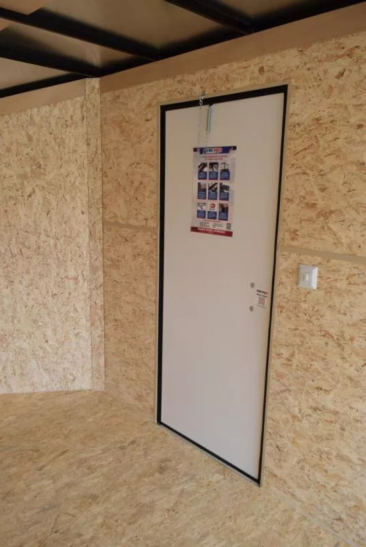 New BRAVO HERO 7x14 ENCLOSED CARGO TRAILER - .080 POLYCOR EXTERIOR *MIDNIGHT EDITION*