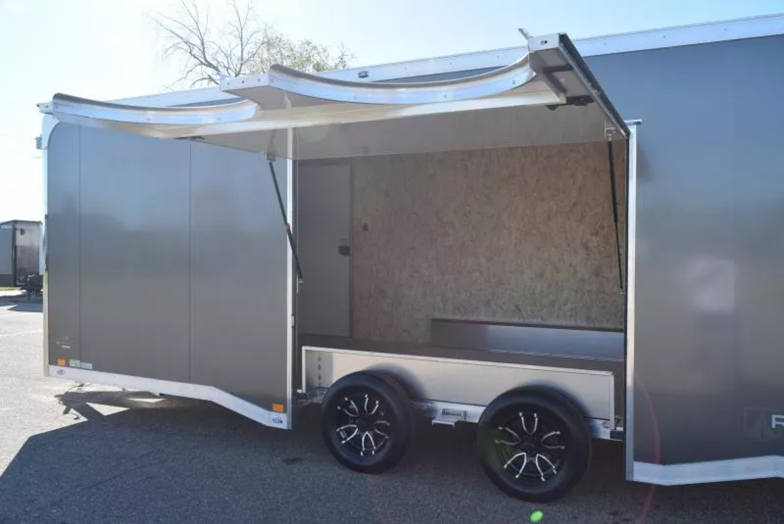 New ATC 8.5x20' ROM 400 CAR HAULER w/ PREMIUM ESCAPE DOOR