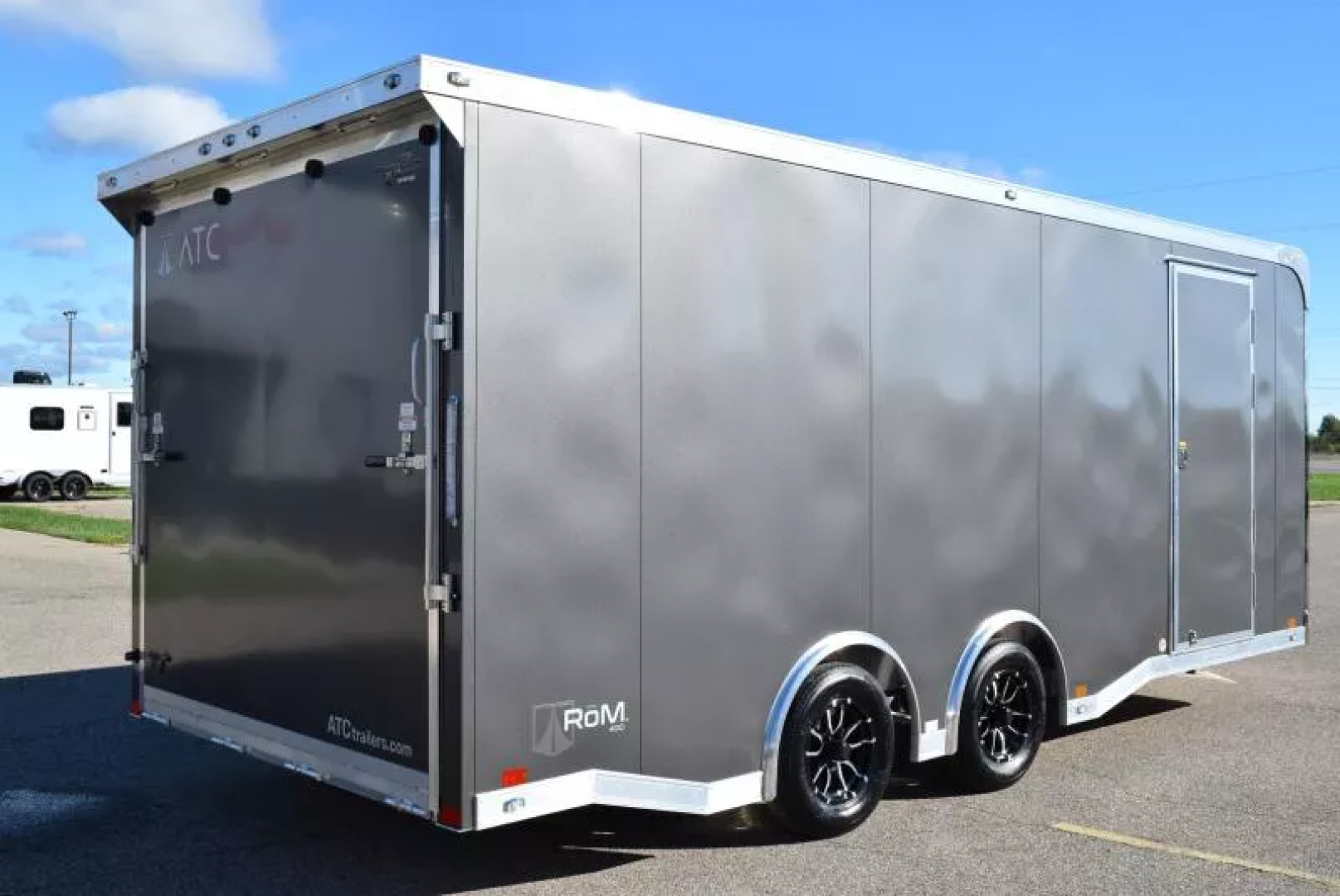 New ATC 8.5x20' ROM 400 CAR HAULER w/ PREMIUM ESCAPE DOOR