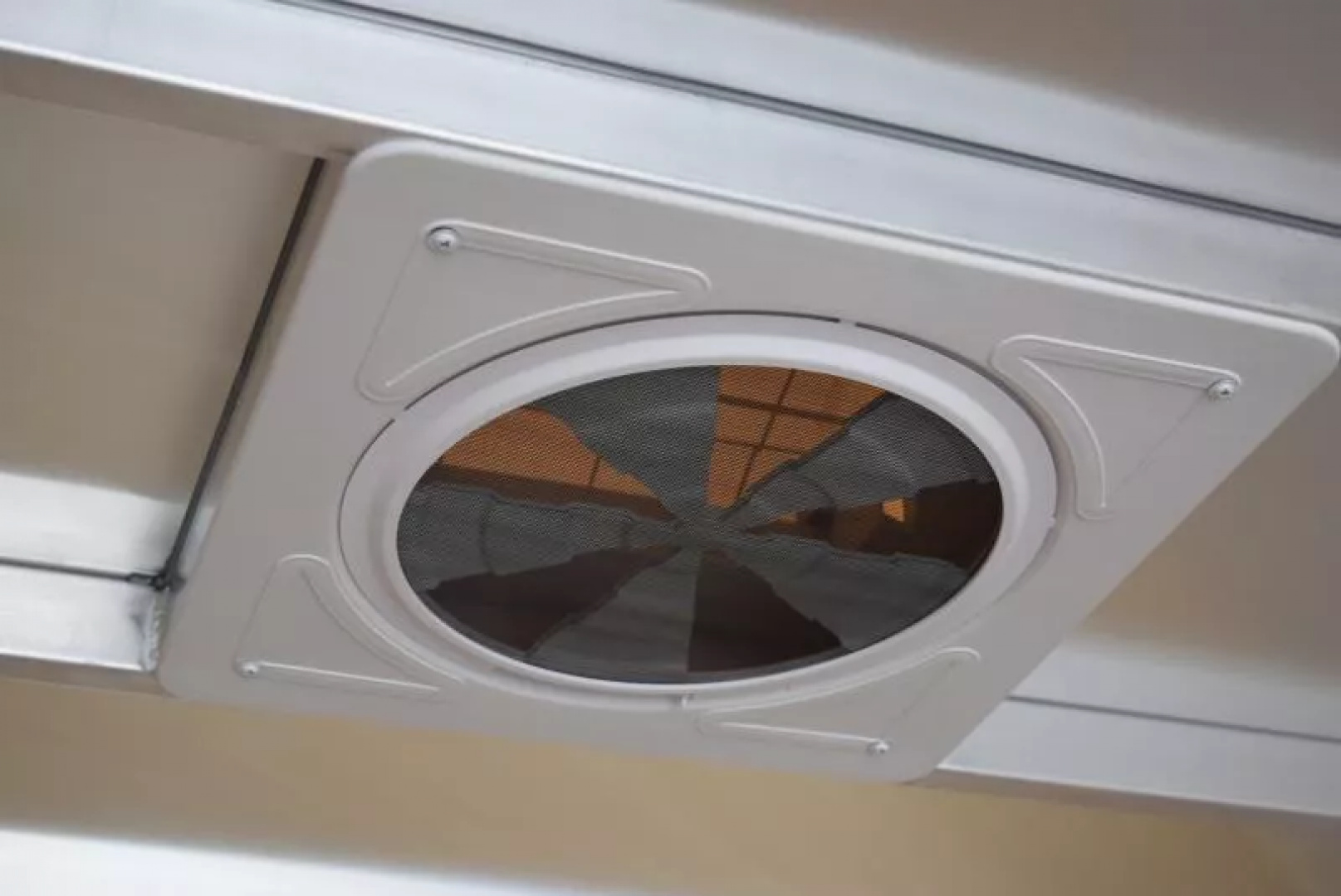 New ATC 8.5x20' ROM 400 CAR HAULER w/ PREMIUM ESCAPE DOOR