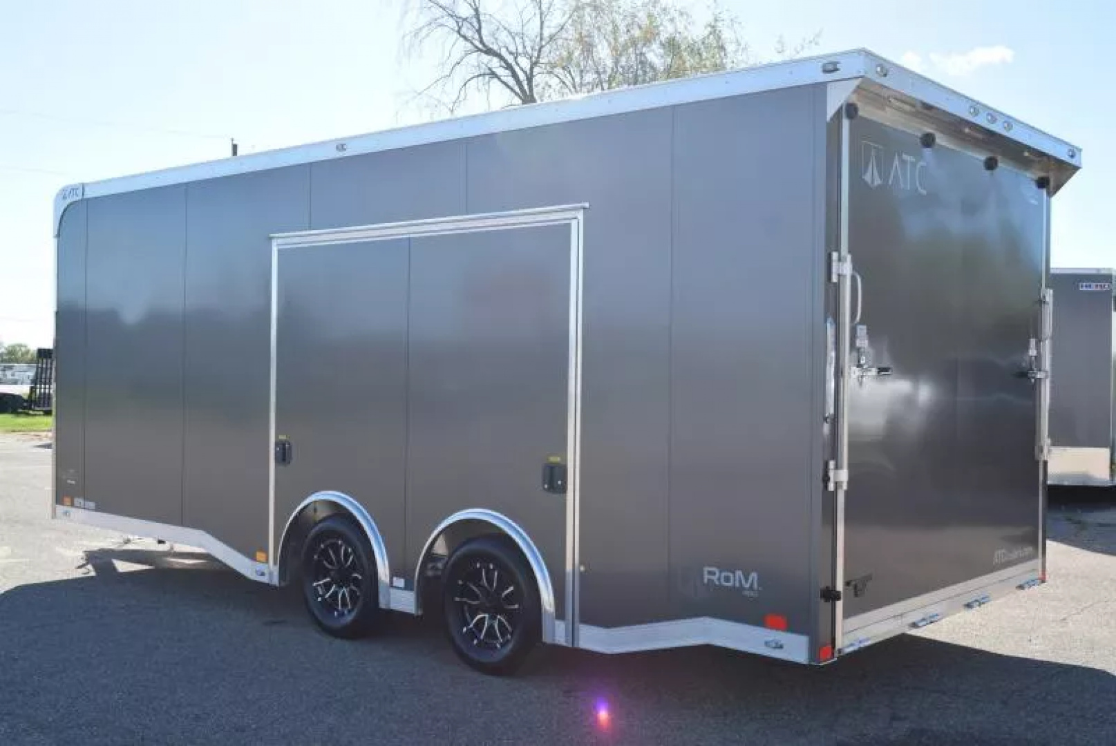 New ATC 8.5x20' ROM 400 CAR HAULER w/ PREMIUM ESCAPE DOOR