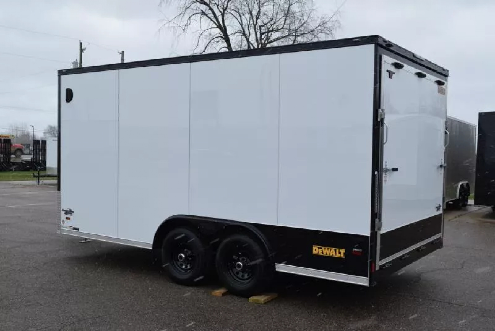 New DEWALT 8.5x16 CONTRACTOR TRAILER - .080 POLYCOR SKIN