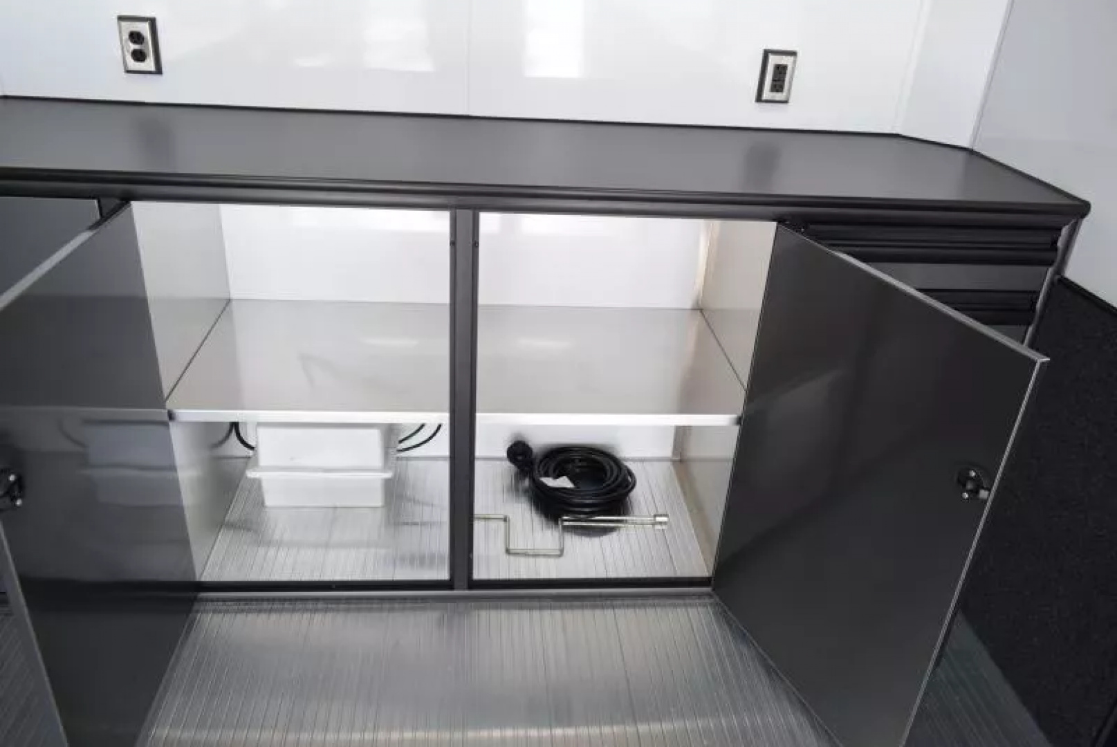 New INTECH 8.5x24 LITE SERIES ALL ALUMINUM RACE HAULER