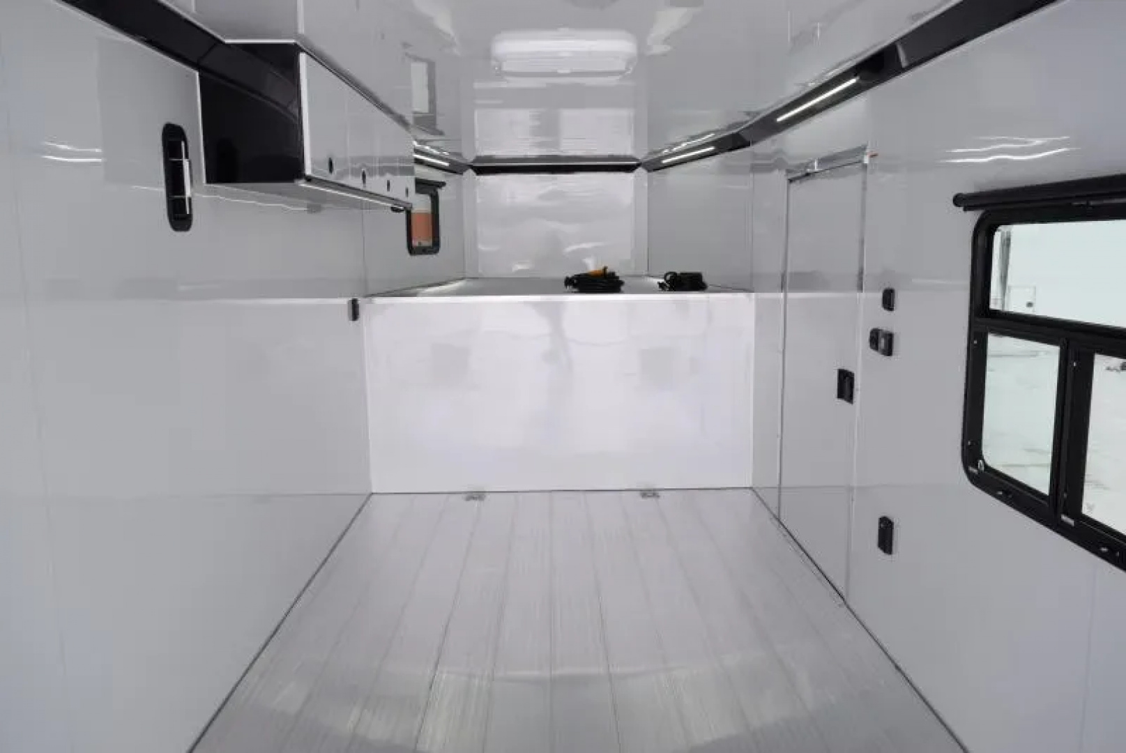 New ATC 8.5x40 GOOSENECK ROM 500 RACE HAULER