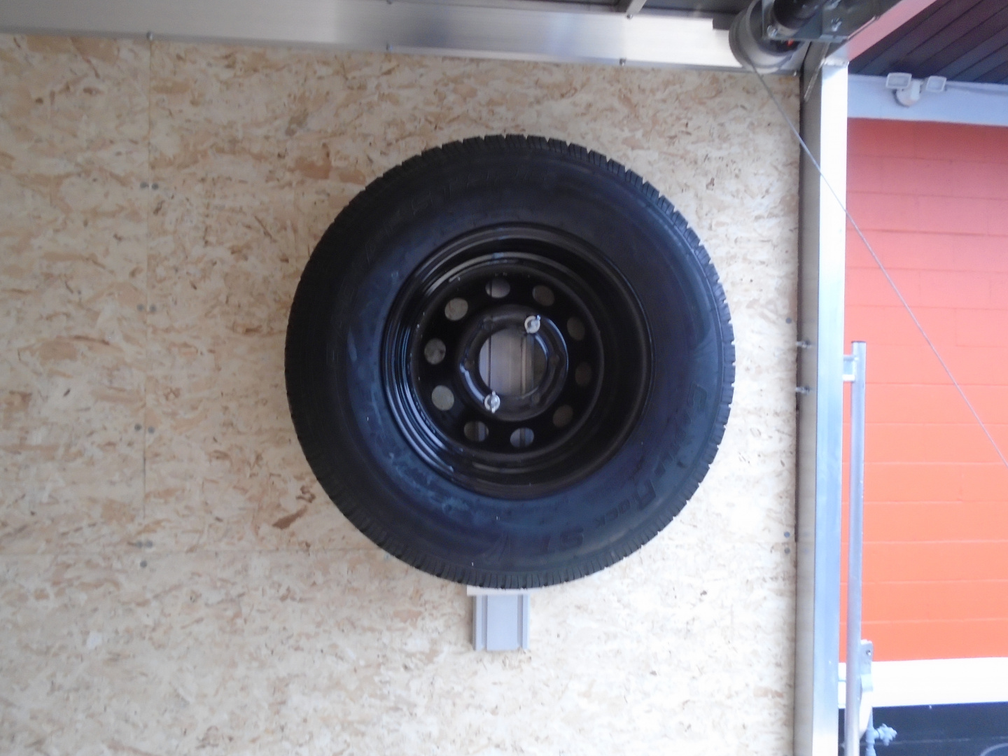 New 2622 STEALTH XLT 8.5X28 Car Hauler