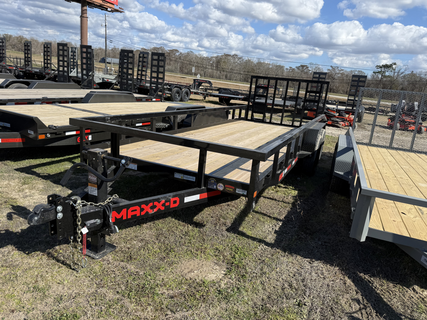 New 2026 MAXX-D U5X8320 Utility Trailer