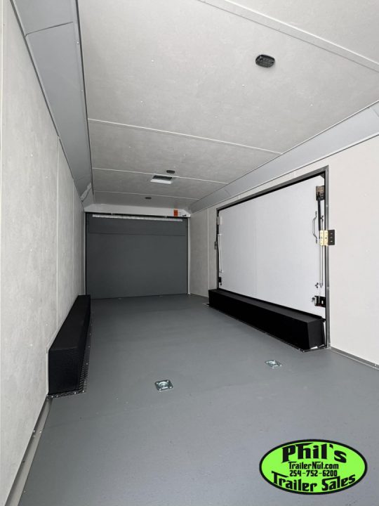 New Haulmark 8.5X24 RACE TRAILER FULL ESCAPE DOOR WITH REMOVABLE FENDER TORSION SPREAD AXLES Car / Racing Trailer ENCLOSED CAR HAULER