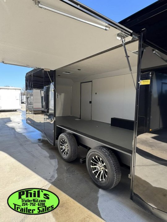 New Haulmark 8.5X24 RACE TRAILER FULL ESCAPE DOOR WITH REMOVABLE FENDER TORSION SPREAD AXLES Car / Racing Trailer ENCLOSED CAR HAULER
