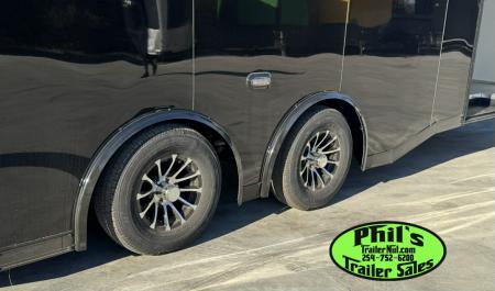 New Haulmark 8.5X24 RACE TRAILER FULL ESCAPE DOOR WITH REMOVABLE FENDER TORSION SPREAD AXLES Car / Racing Trailer ENCLOSED CAR HAULER