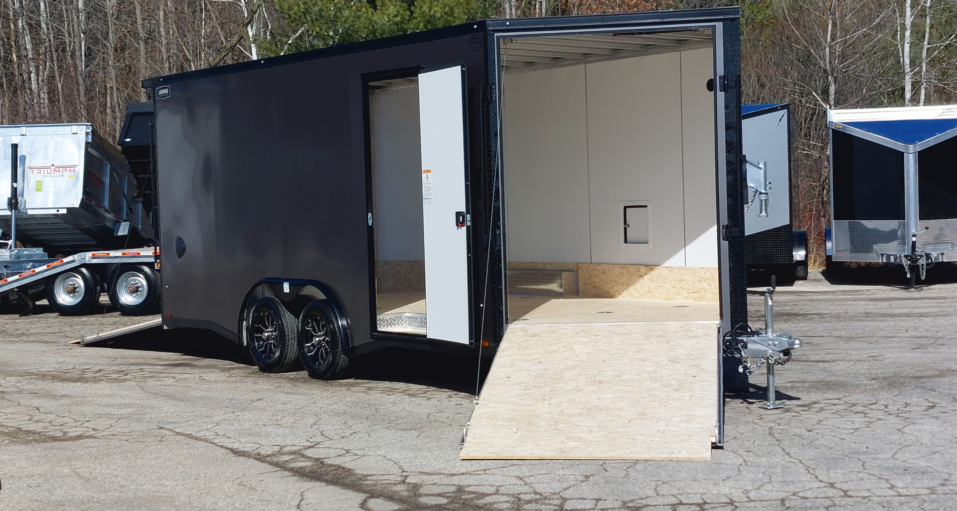 New 8 X 18 SNOWMOBILE/CAR HAULER/ENCLOSED 18' BOX + 4' V NOSE ALL ALUMINUM LIGHTNING