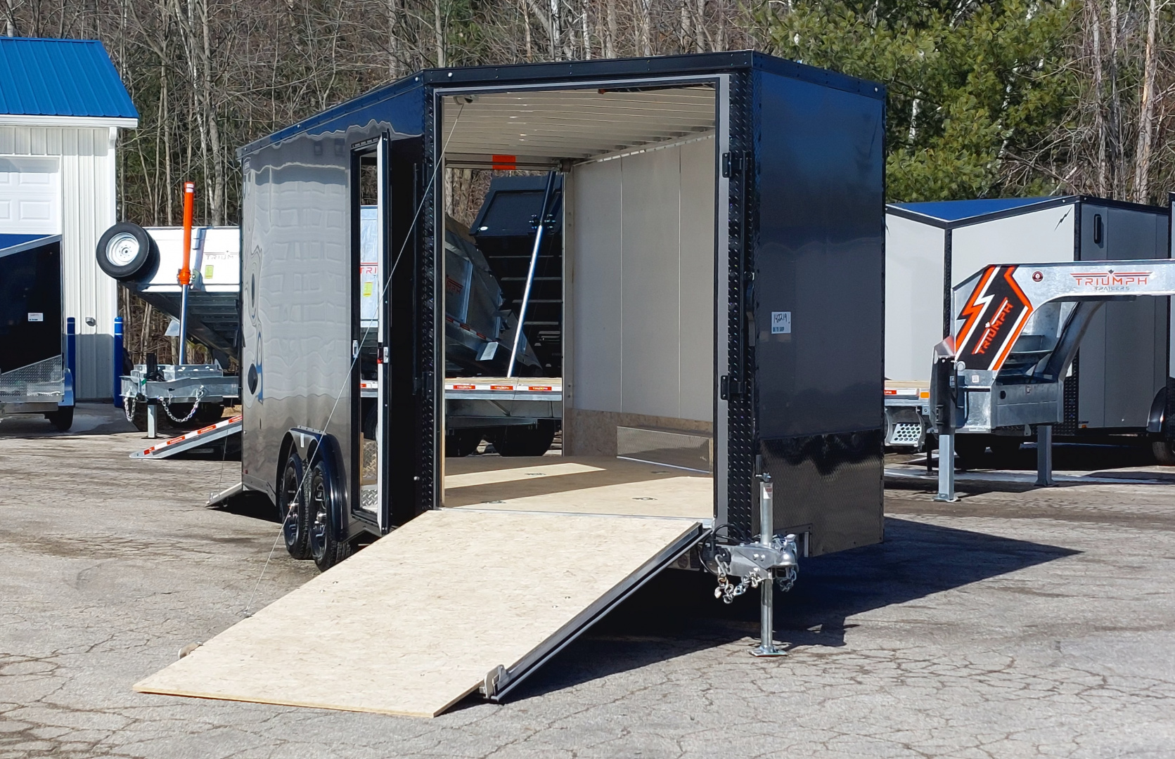 New 8 X 18 SNOWMOBILE/CAR HAULER/ENCLOSED 18' BOX + 4' V NOSE ALL ALUMINUM LIGHTNING