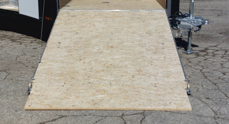 New 8 X 18 SNOWMOBILE/CAR HAULER/ENCLOSED 18' BOX + 4' V NOSE ALL ALUMINUM LIGHTNING