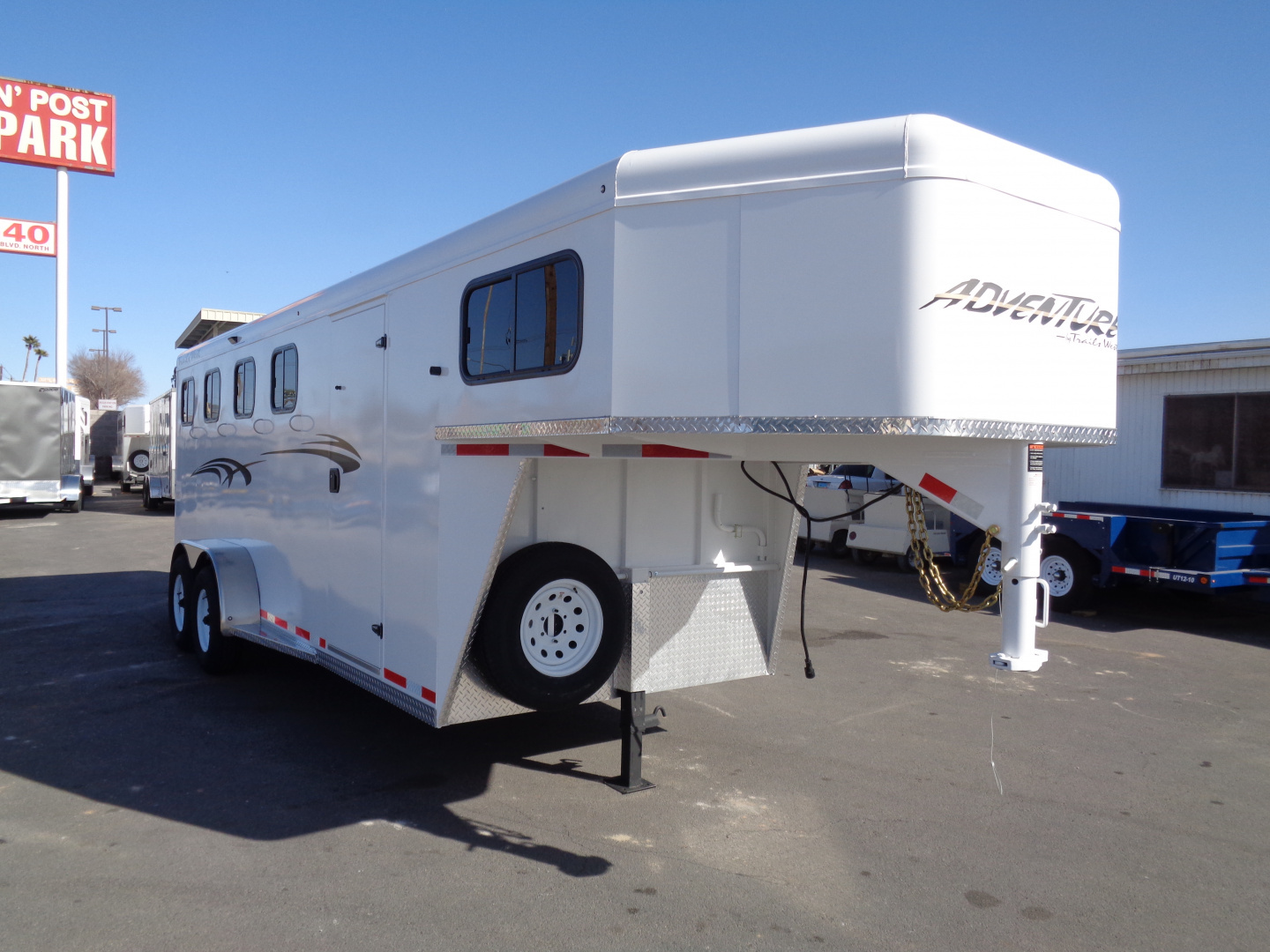 New 2026 Trails West ADVENTURE MX GN 4H Horse Trailer